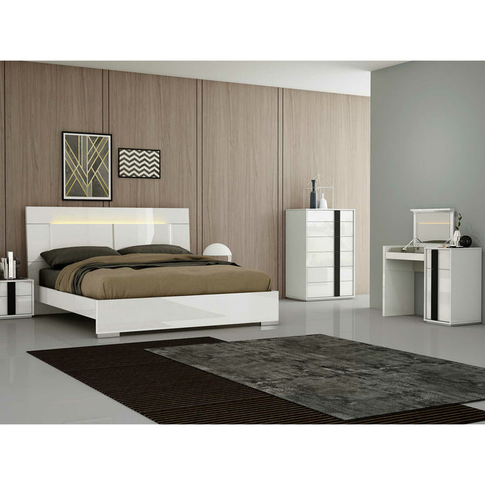 Whiteline Modern Living - Kimberly Bed Queen BQ1617-WHT